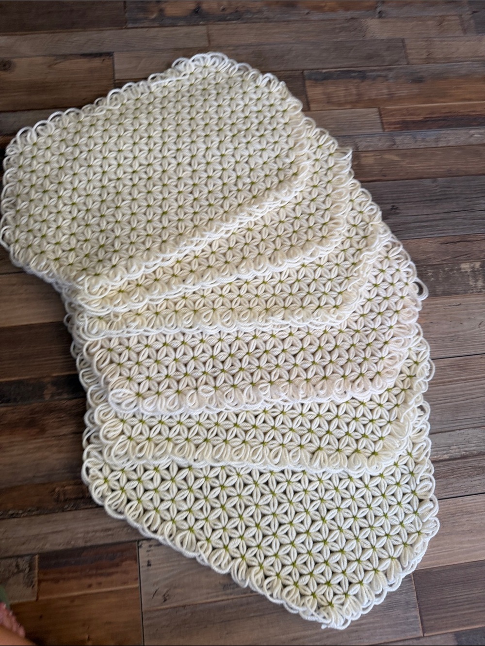 Vintage Crochet Jasmine Stitch Cream and Avocado Green Placemats Set of 6